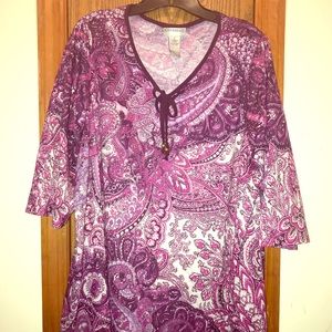 Women's paisley print mid sleeve tunic.